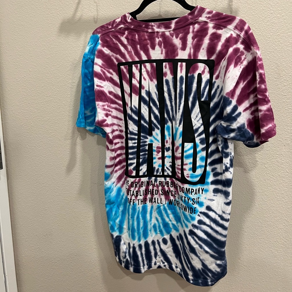 NWOT Vans Tie Dye Medium T-Shirt ☮️REASONABLE OFFERS WELCOME☮️